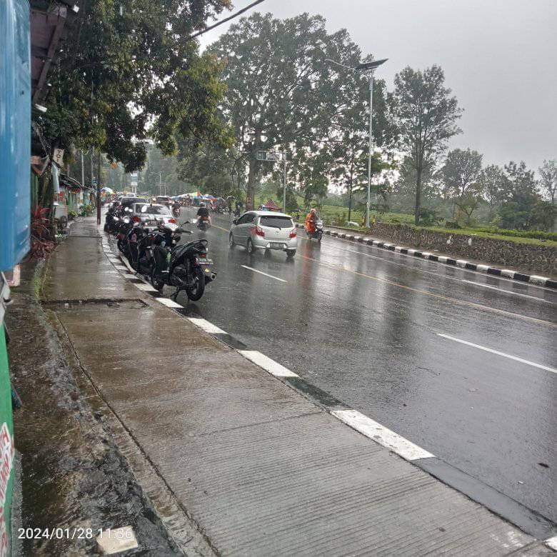 Puncak di Guyur Hujan Hari Ini