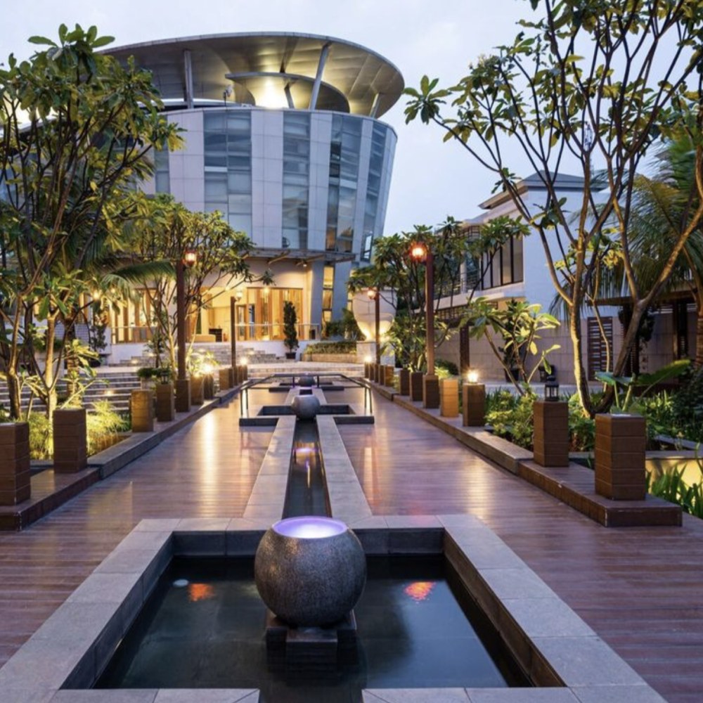 Menginap di Nemuru Grand Bhuvana Ciawi, Bogor