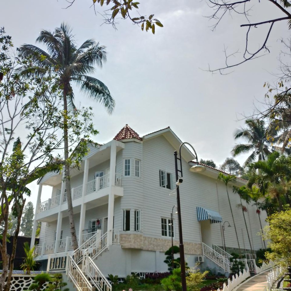 Chevilly Resort dan Camp