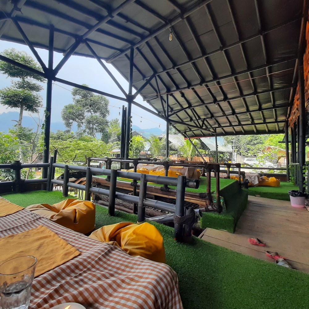 KM Zero Resort