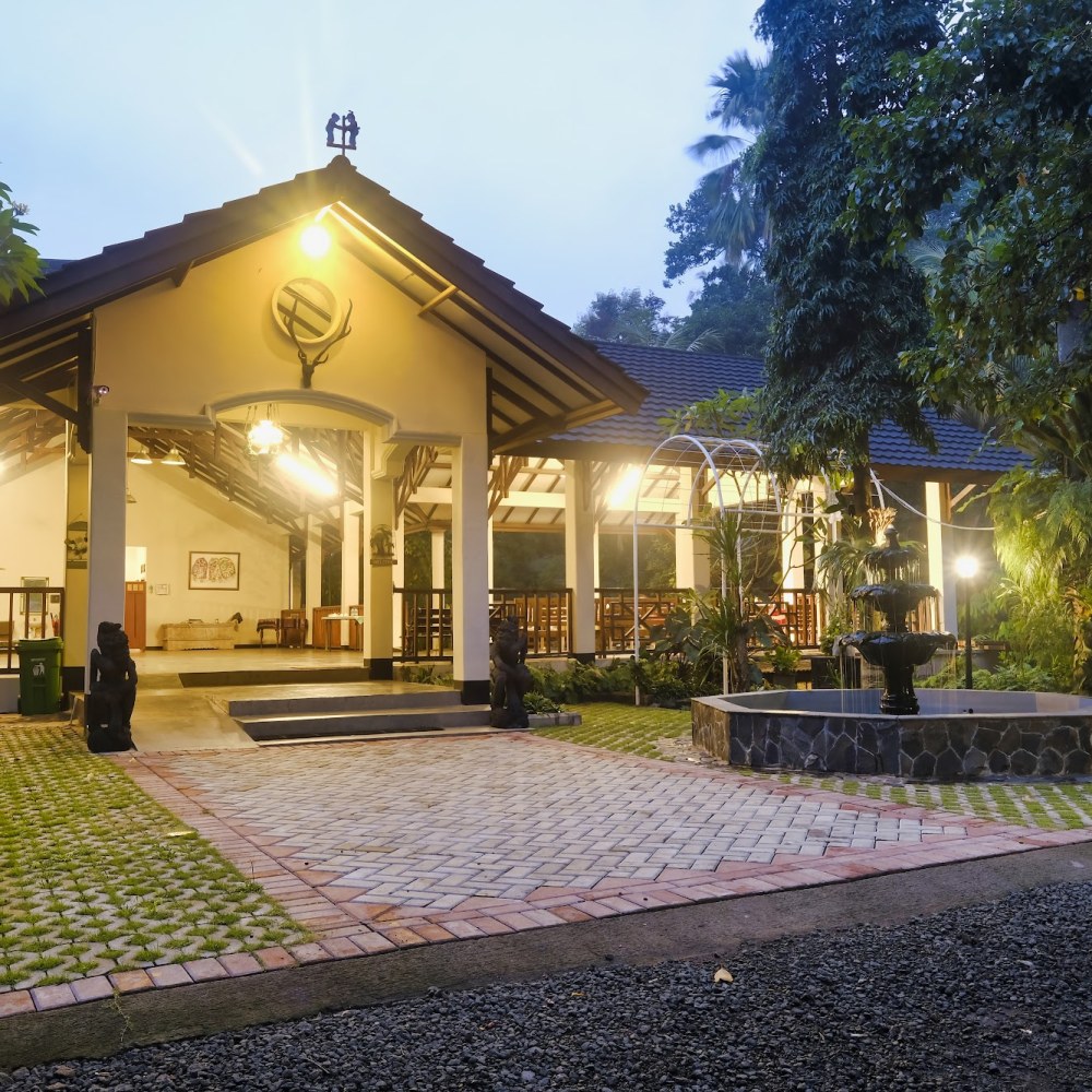 VILLA GADOG
