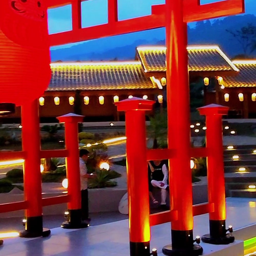 AKI NO KOEN Villa, Restaurant & Cafe.