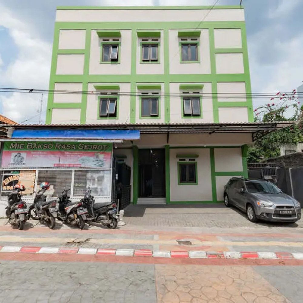 RedDoorz @ Suryakencana Bogor