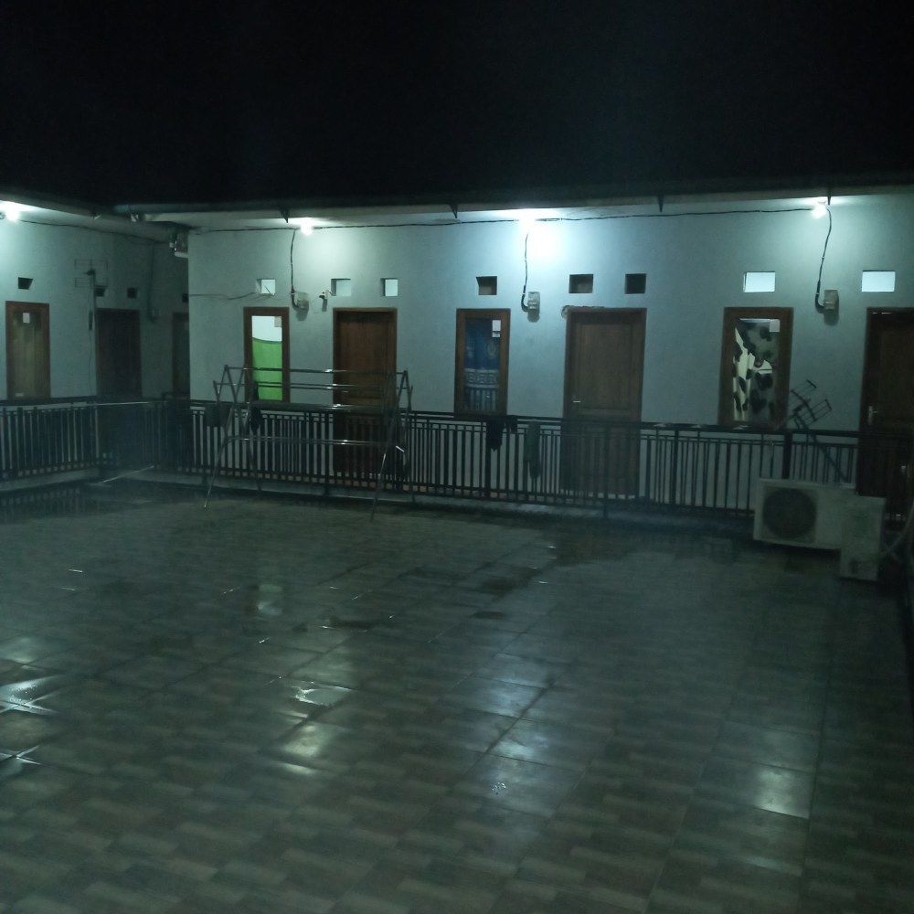 Kosan Gerbang Hitam (Belakang Kec. Citeureup)