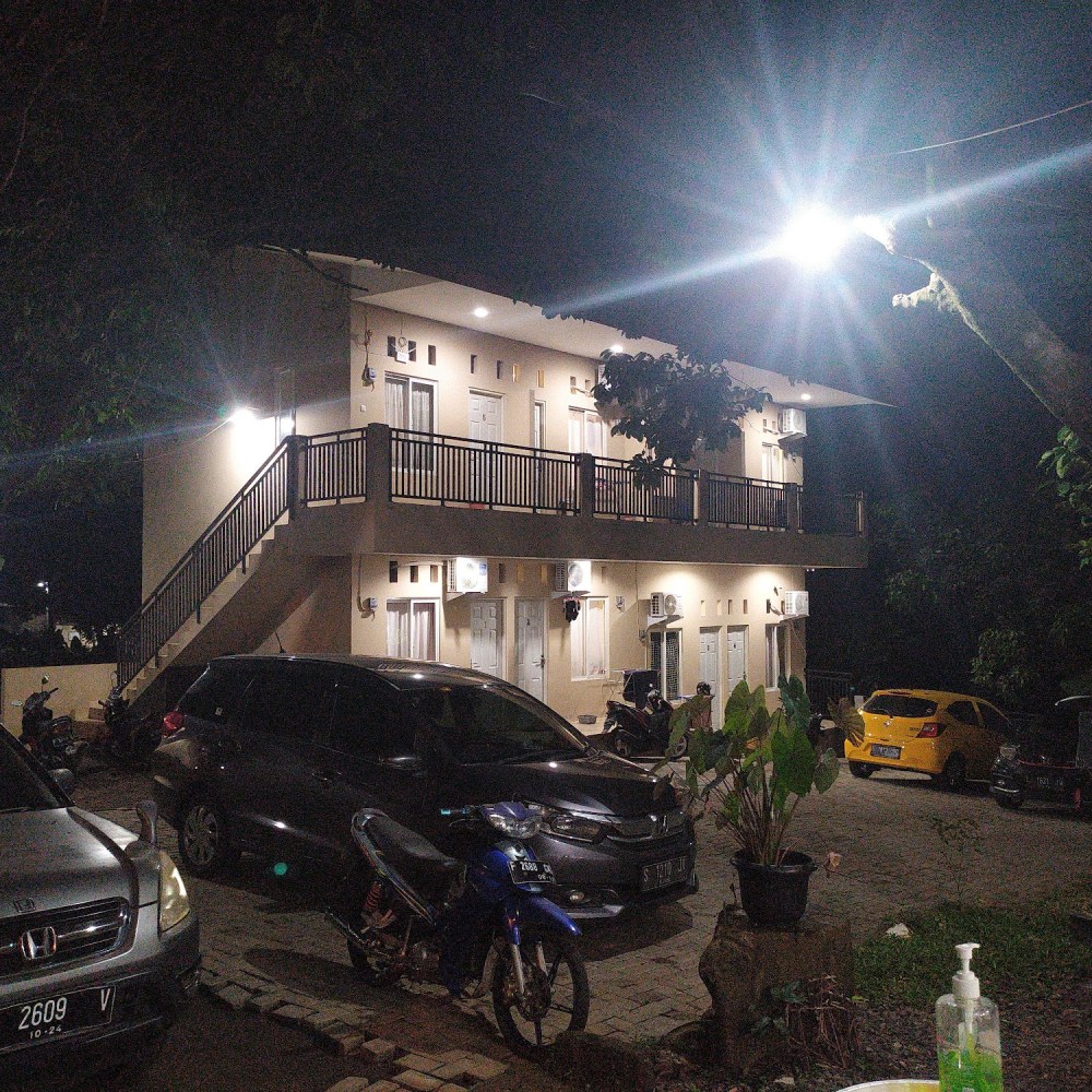 Kost Waroeng Kebun