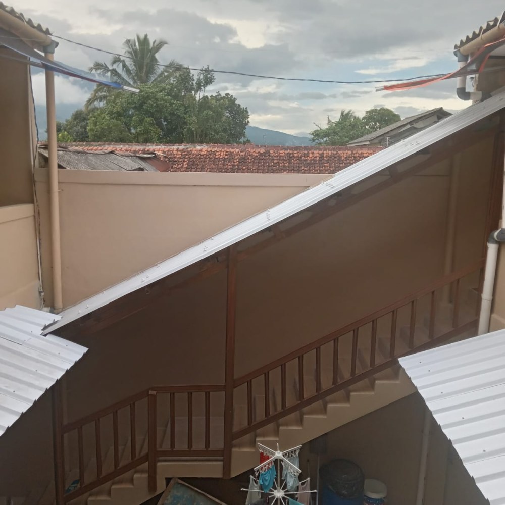 Kost An Pa Iwan Caringin