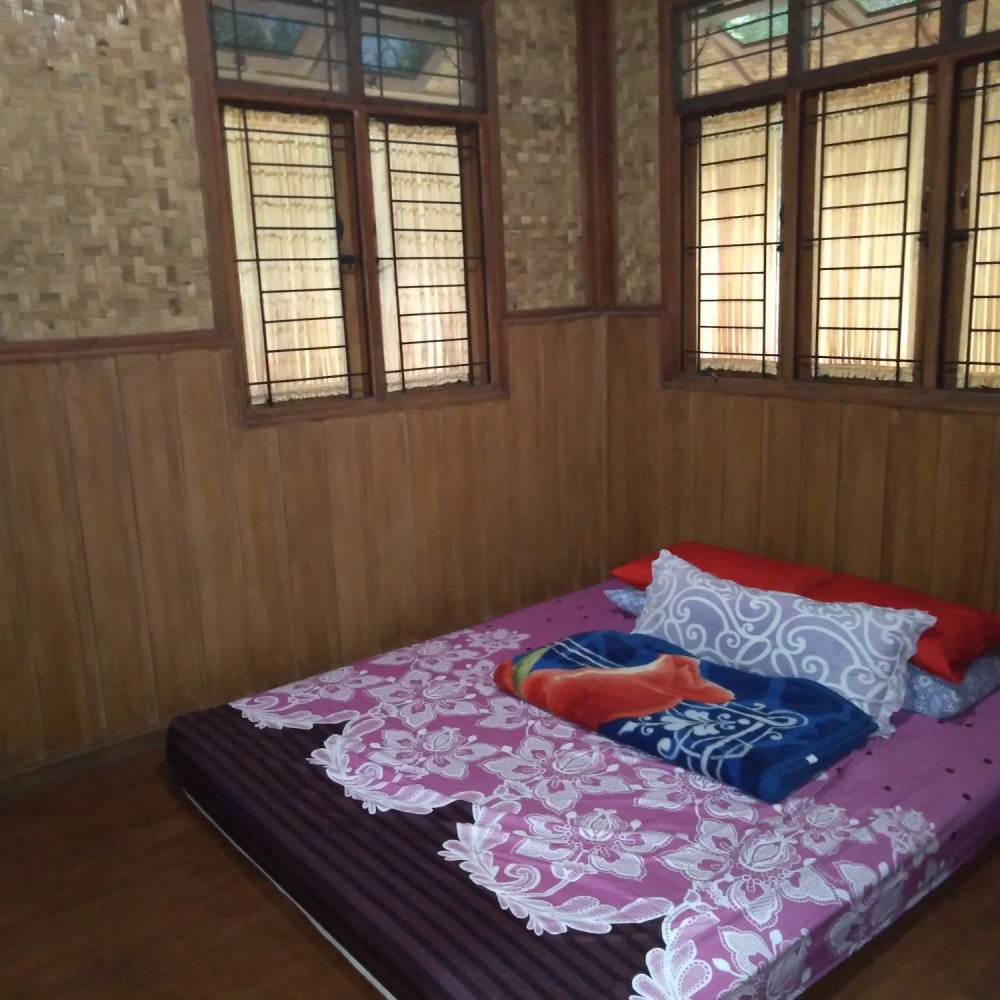 VILLA MURAH DI GUNUNG HALIMUN SALAK / GUNUNG BUNDER