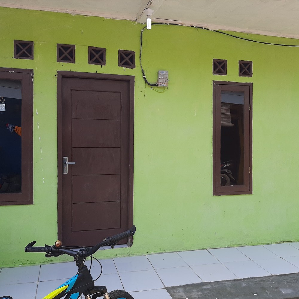 Kontrakan Wais Korni