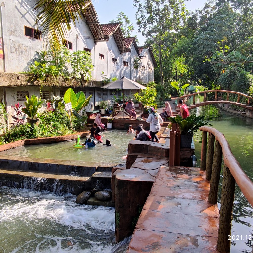 Wisata Kuliner Kali Cibarengkok