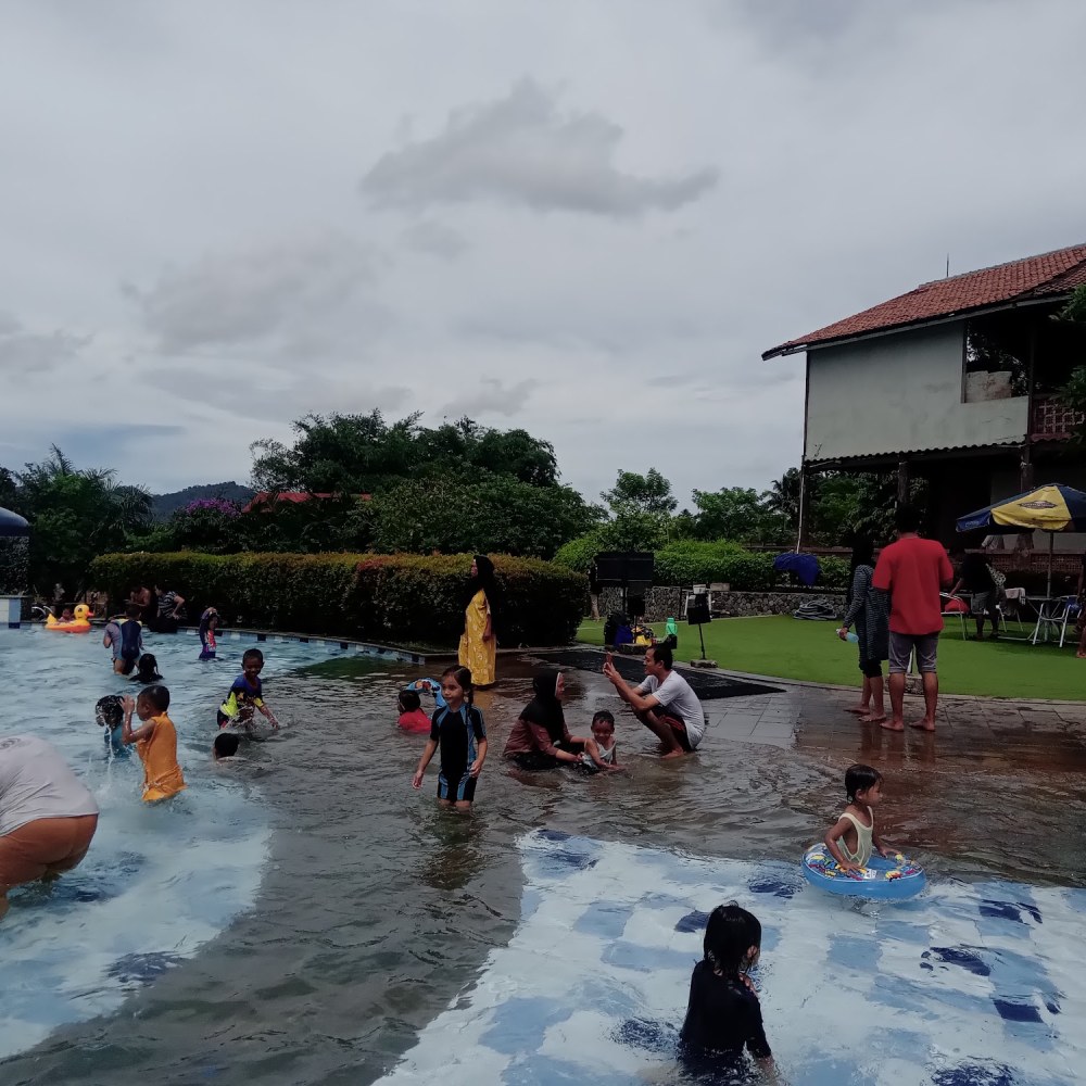 Objek Wisata Lembah Cisadane