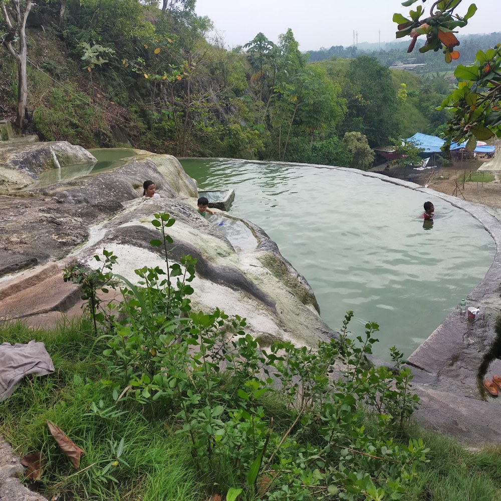 Kolam Pemandian Air Panas Gn Panjang