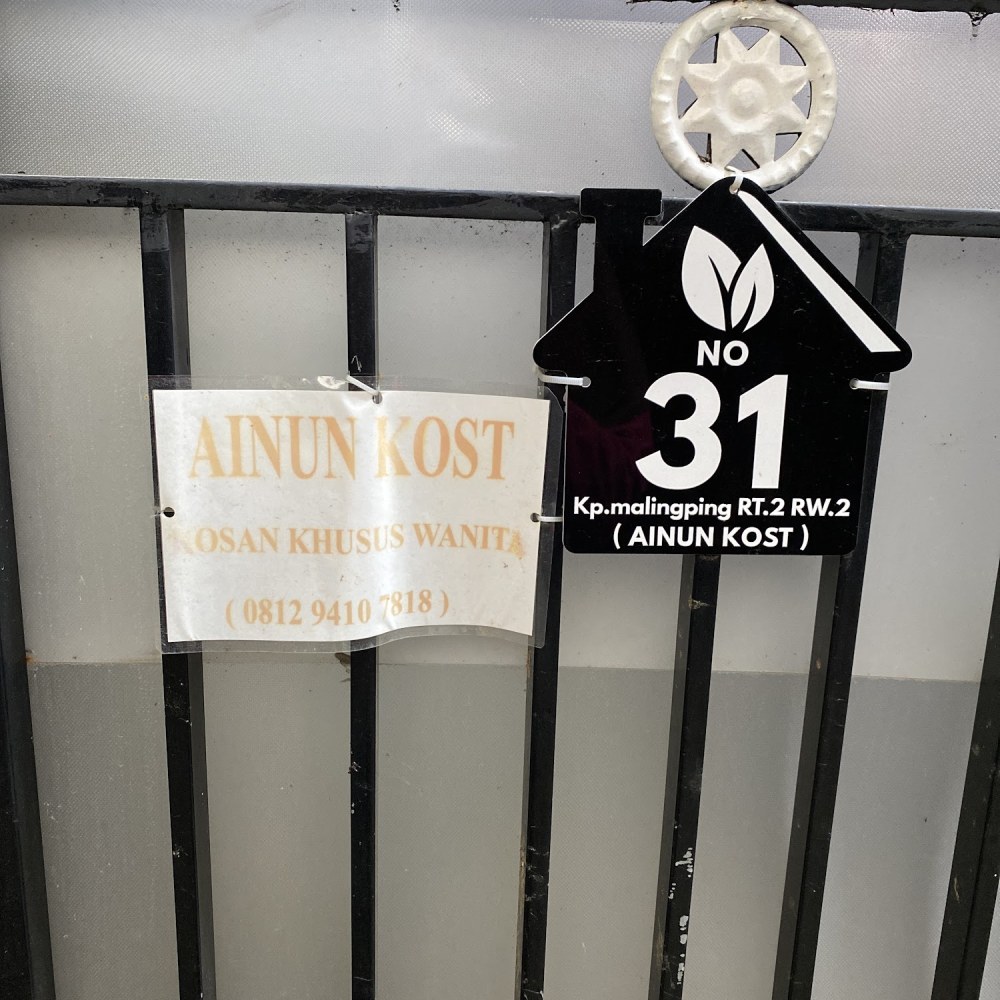 Ainun Kost (Kostan Khusus Wanita)