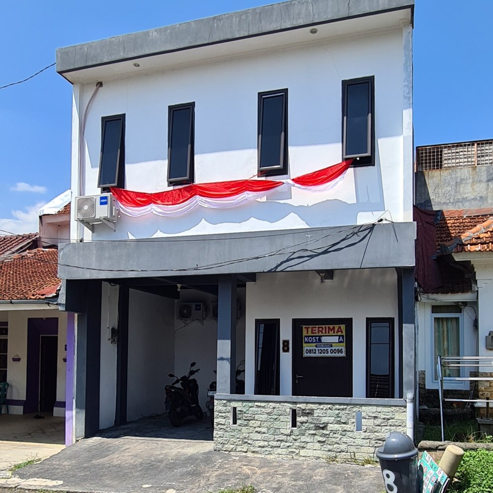 Kost Taman Besakih
