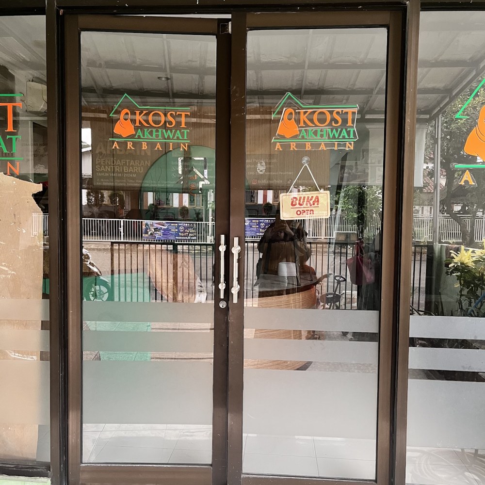 Kost Perempuan Arbain