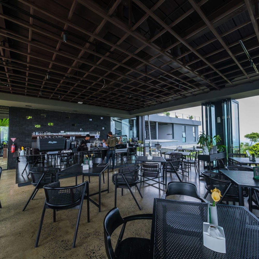 The Upper Clift Resort & Cafe
