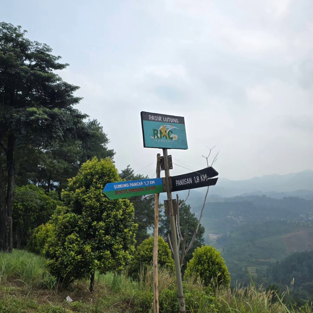 Trekking Sentul