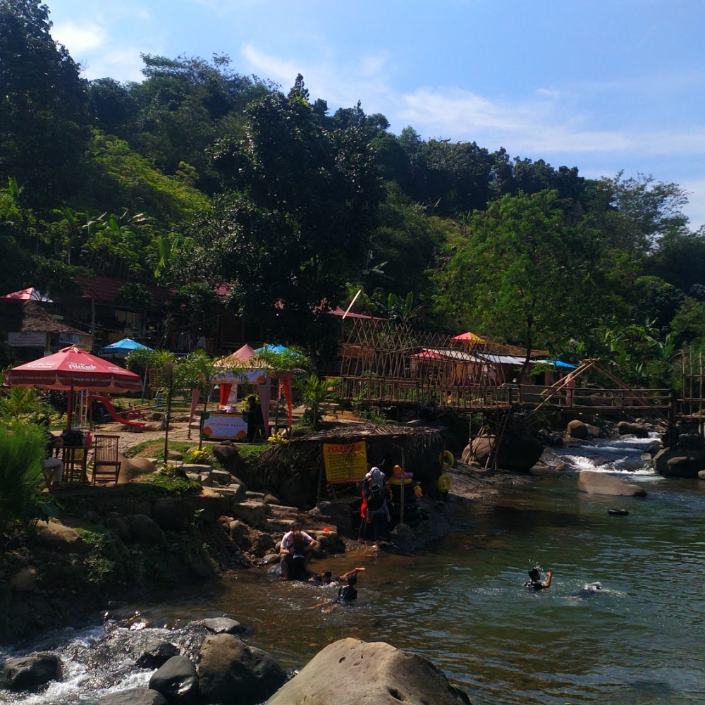 Leuwi Kunten Sentul Bogor