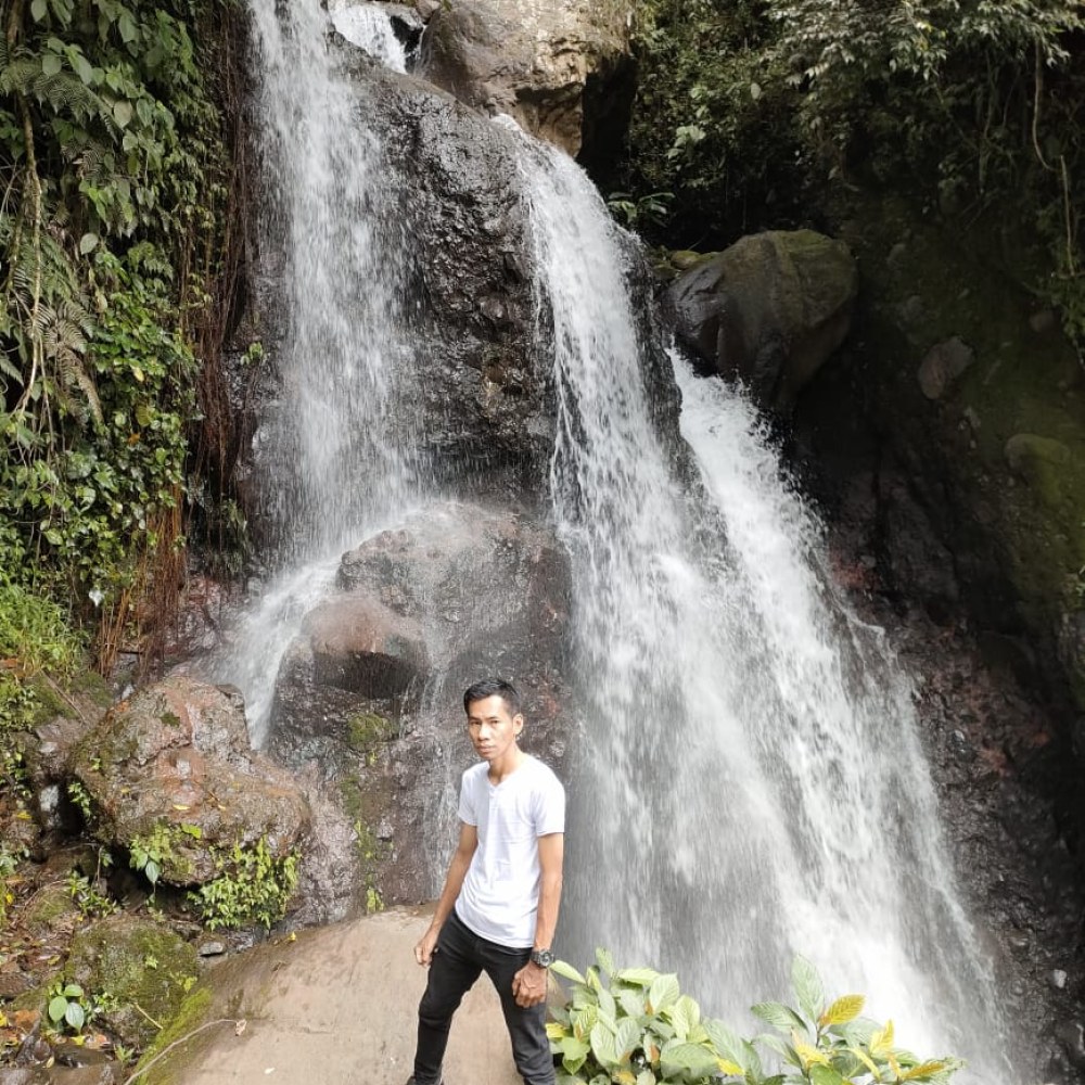 Wisata Cipamingkis, Sukamakmur (Bhutan Van Java)