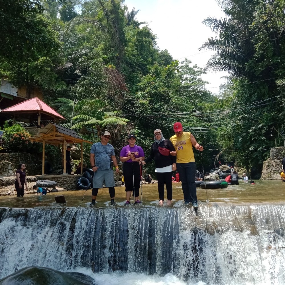Trekking sentul 27