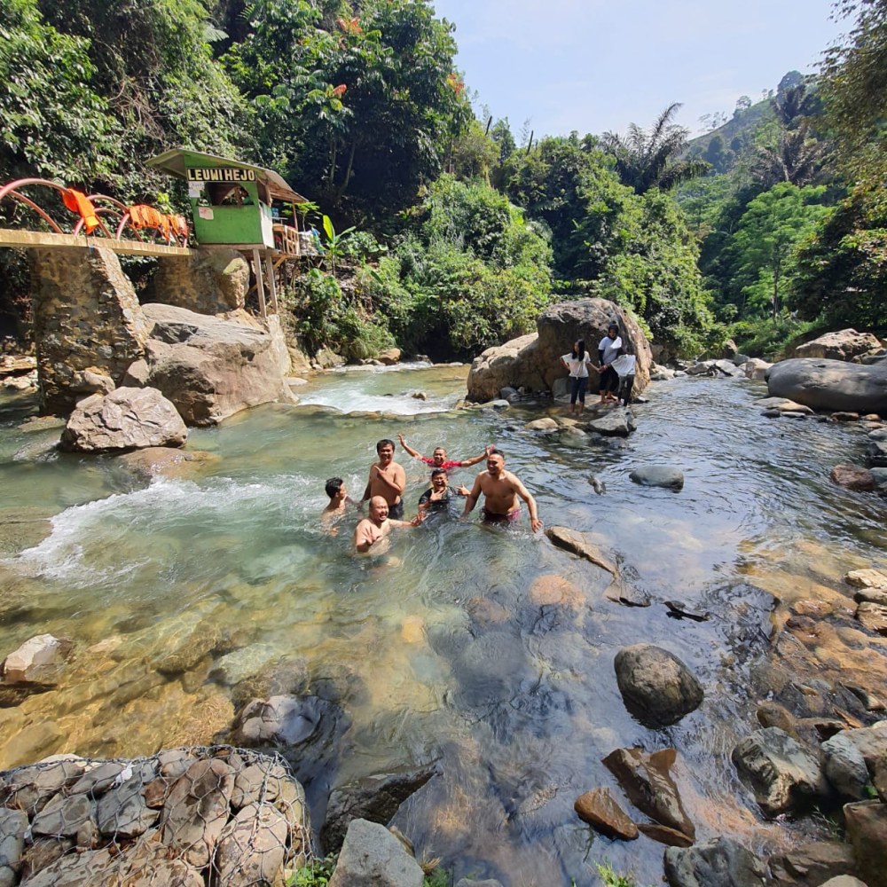 Wisata leuwi hejo