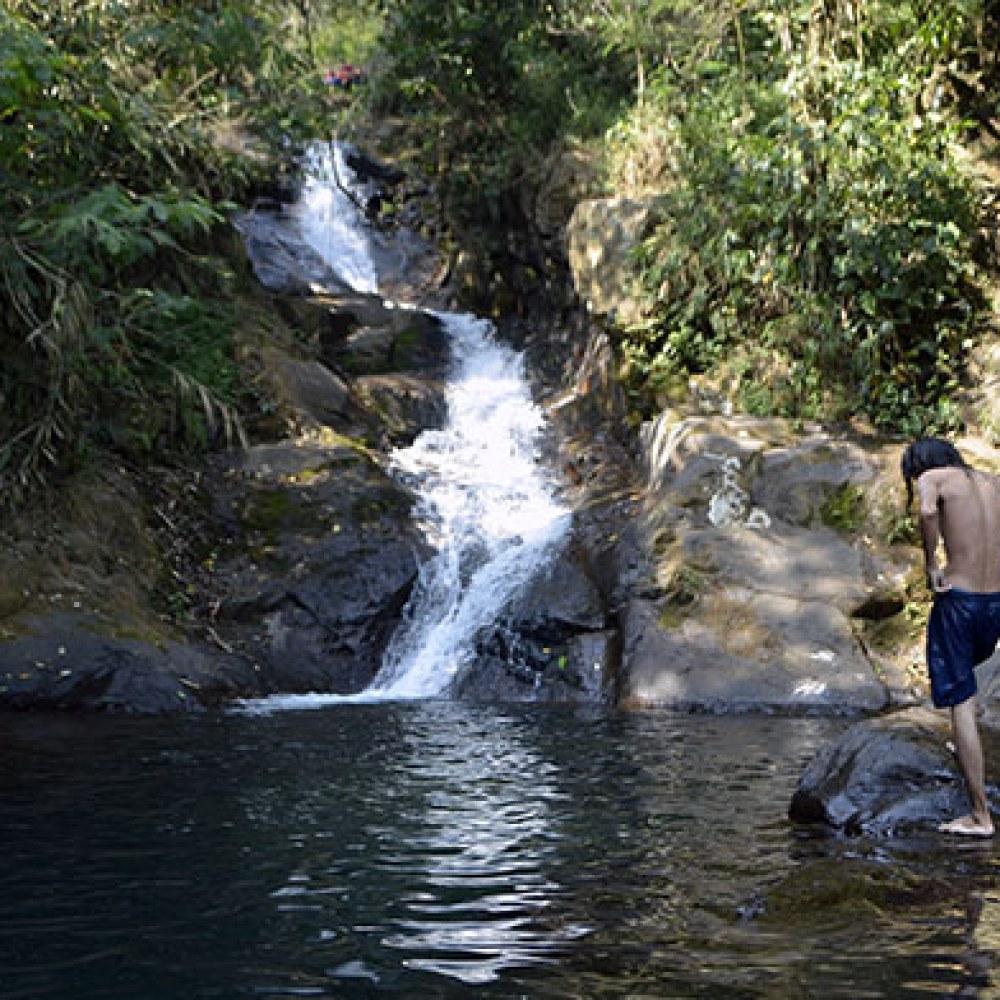 Air Terjun Curug Panjang