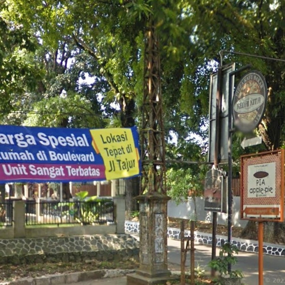 Tiang listrik peninggalan Belanda