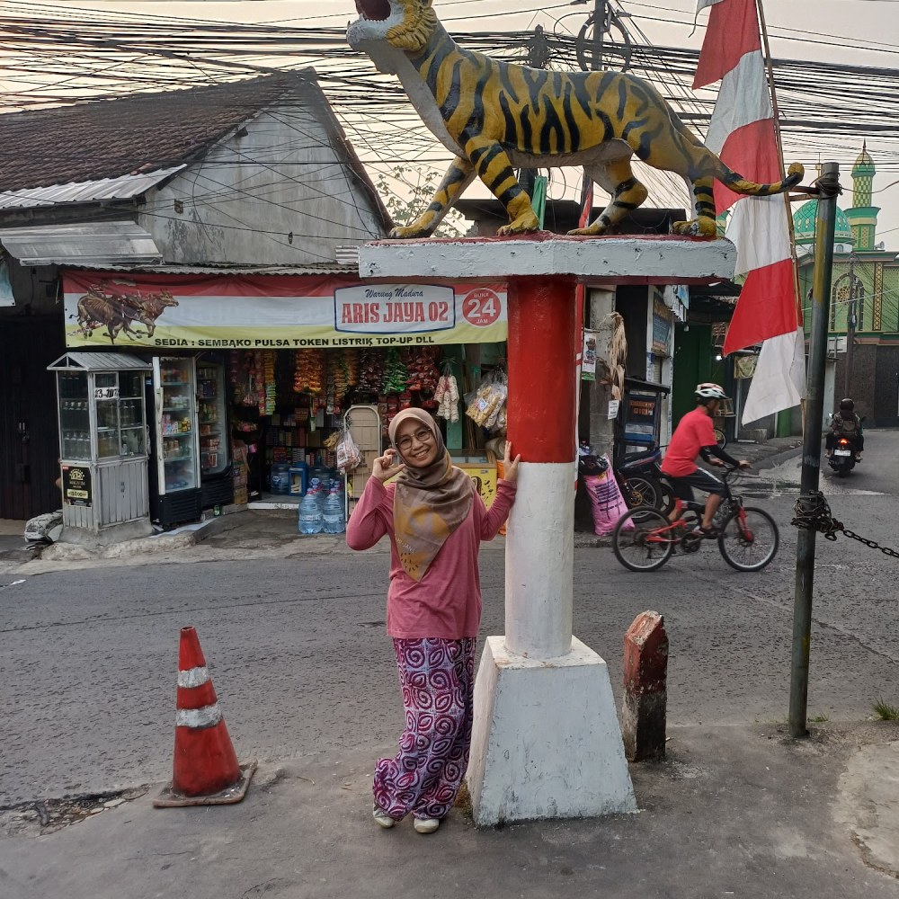 Tugu Macan