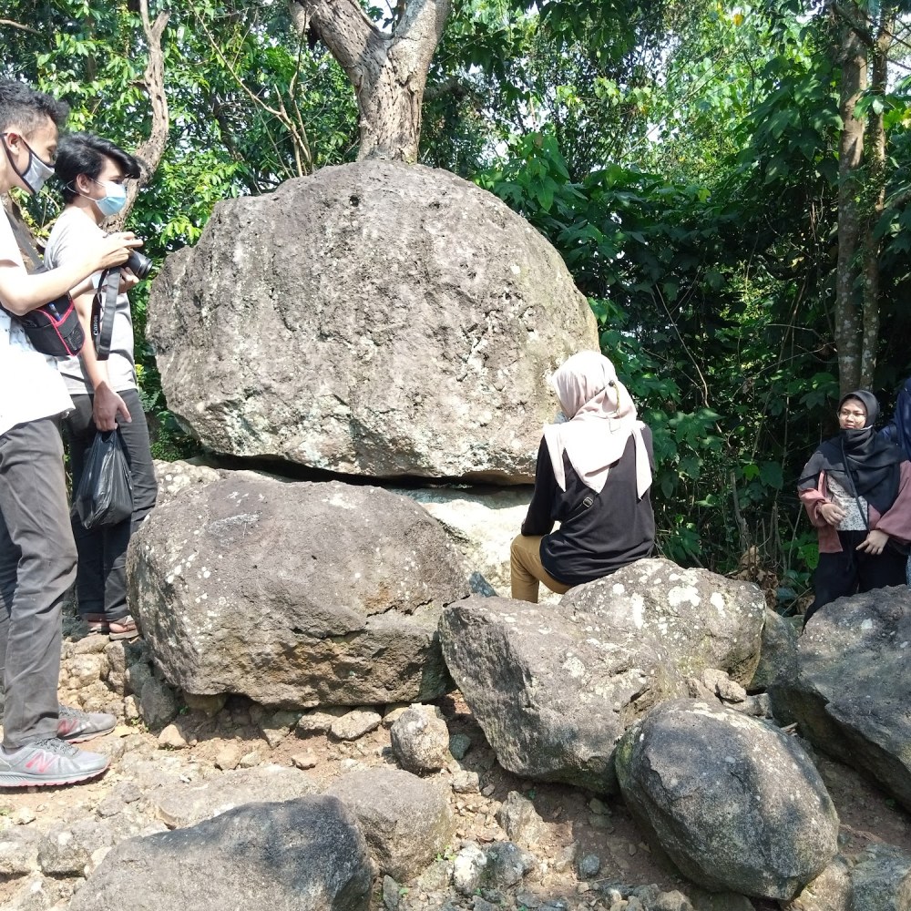 Batu Tumpang