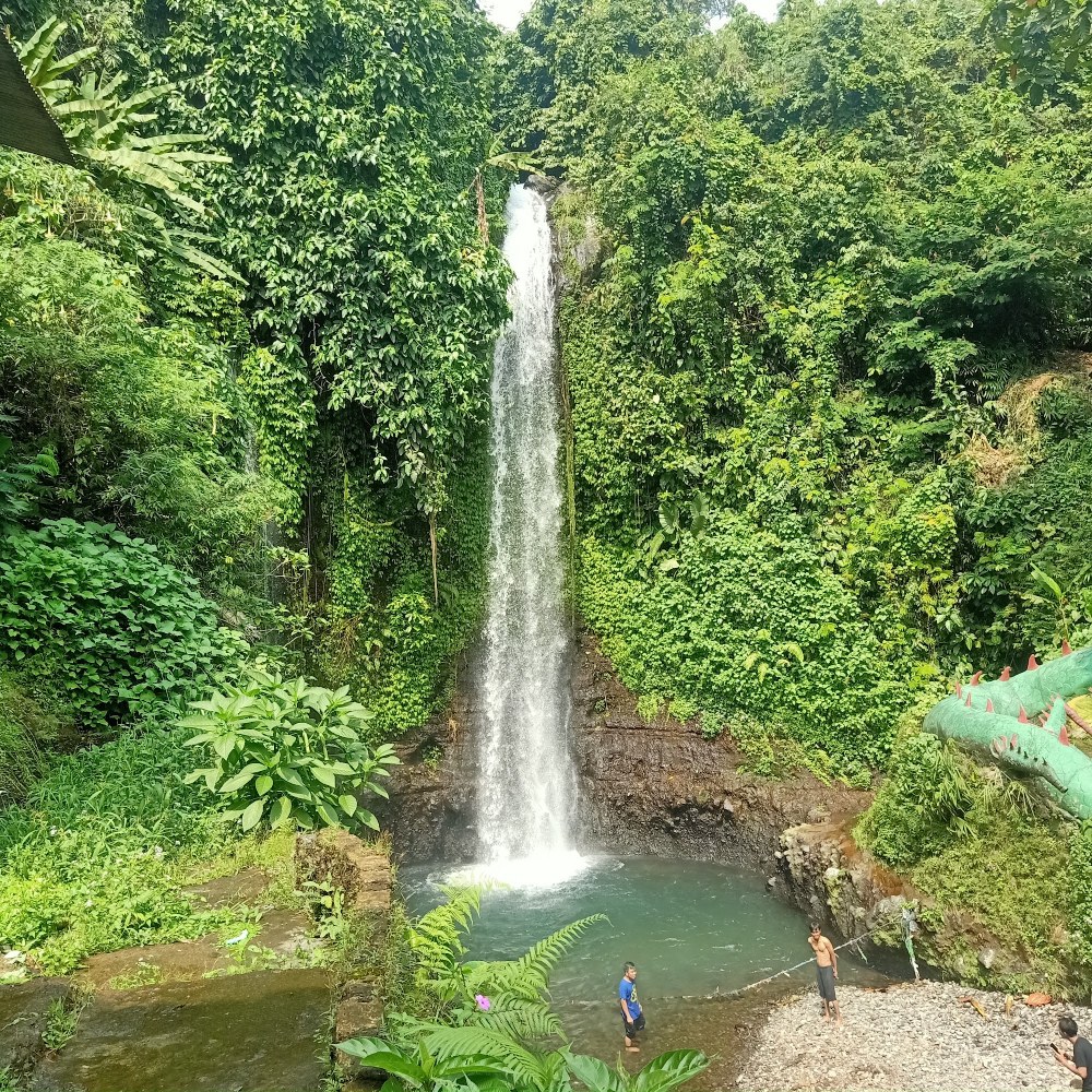 Masuk Curug Luhur