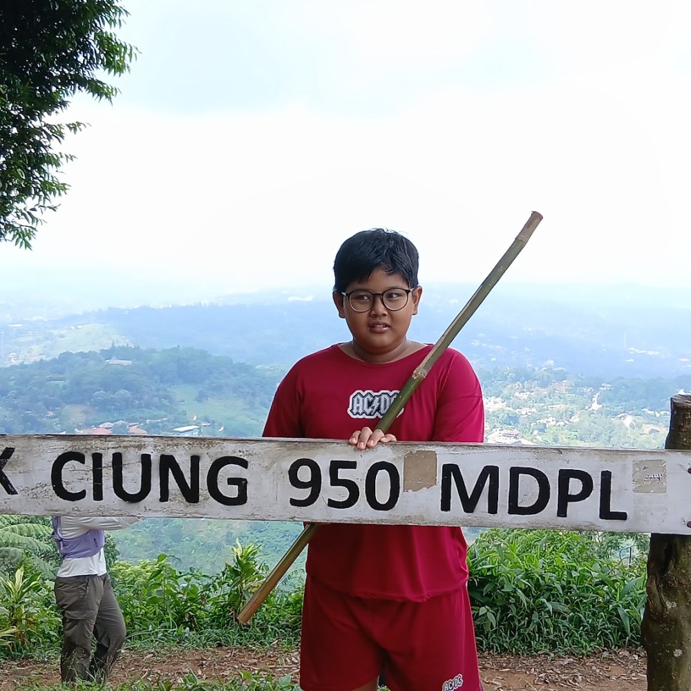 Lembah sampang camping ground, glamping & pemandian umum