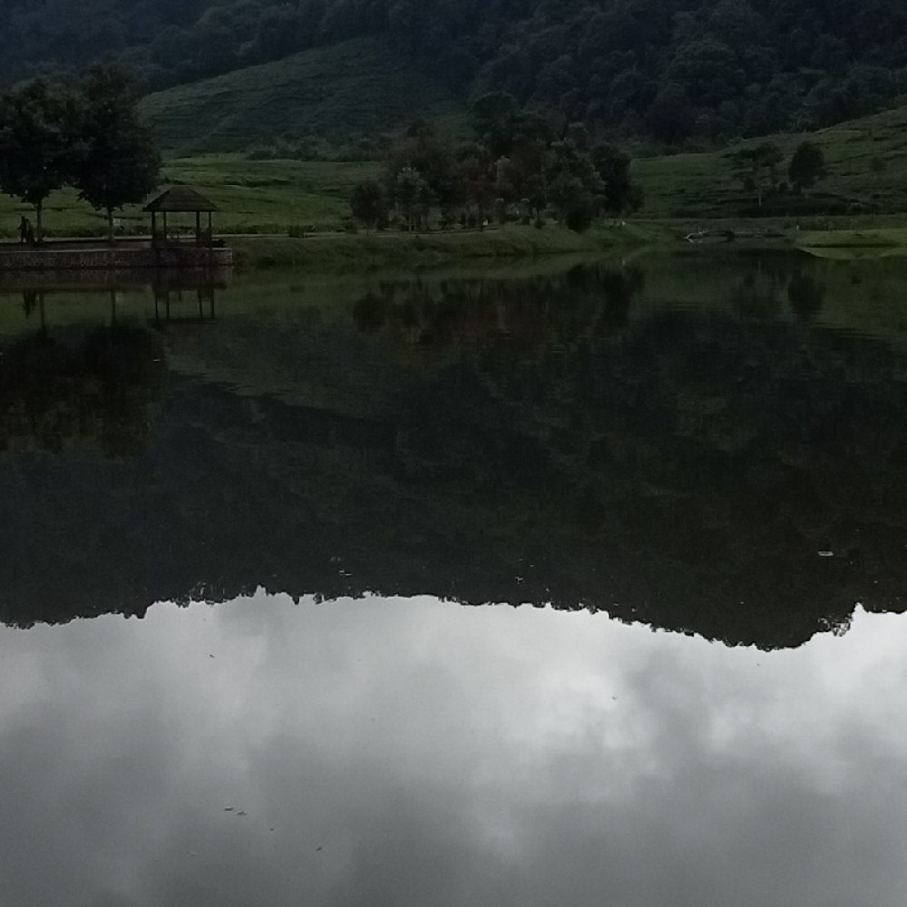 Talaga Saat Puncak dan villa sekitar puncak