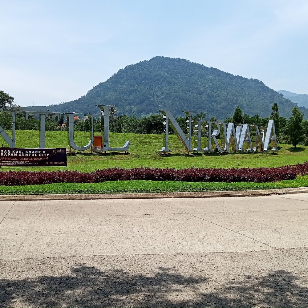 Taman Bundaran Sentul Nirwana