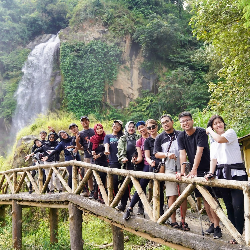 Meeting Point ZONA TREKKING SENTUL (TAMAN BUDAYA SENTUL)