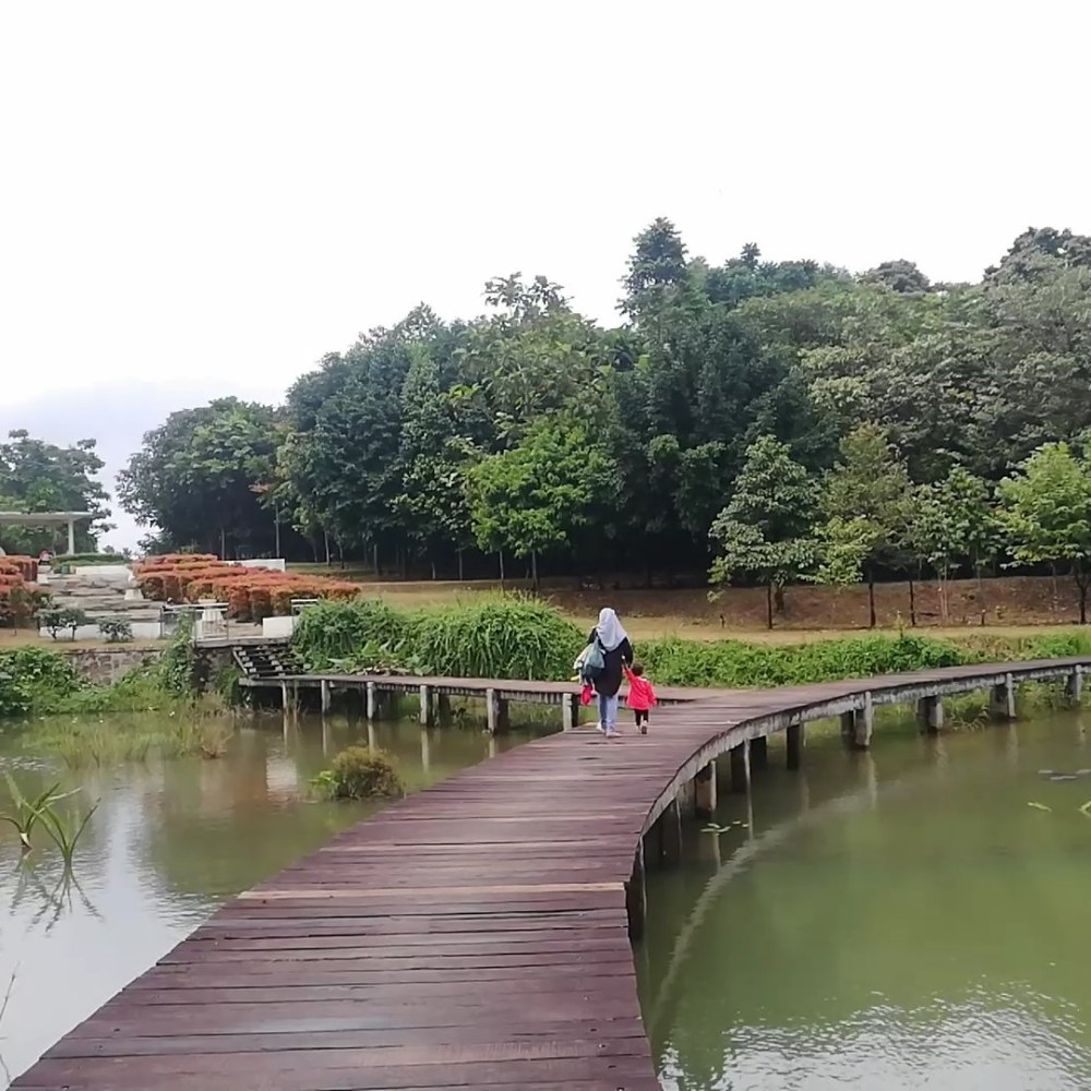 Danau Dora Kebun Raya Cibinong