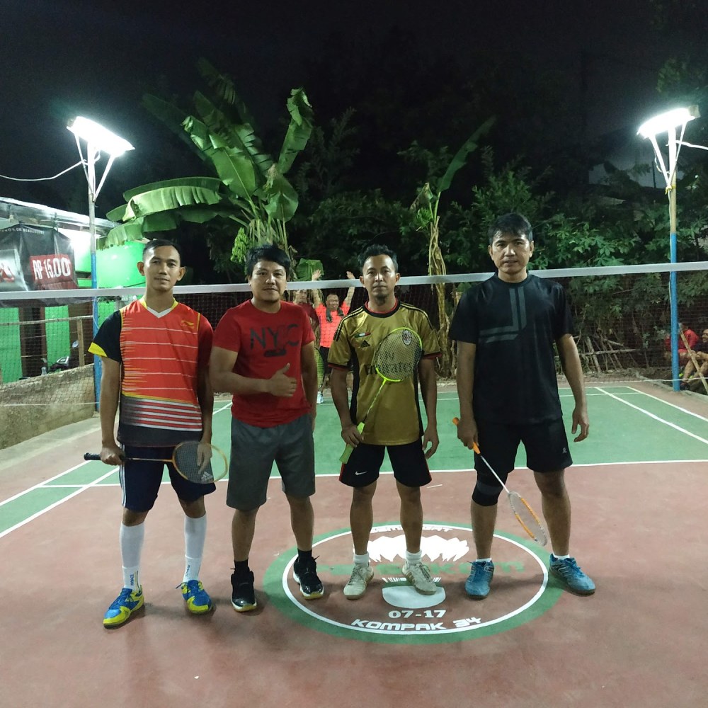 Lapangan sekom
