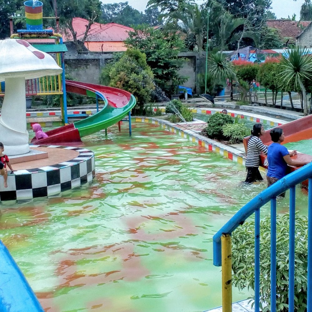 Kampung Pelangi Waterpark Reborn