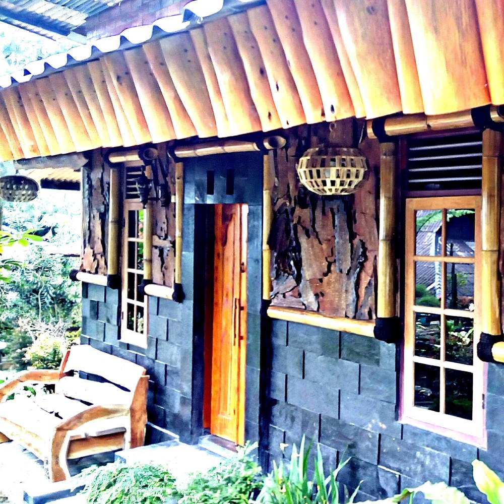 RUMAH WISATA PAKIS ASRI