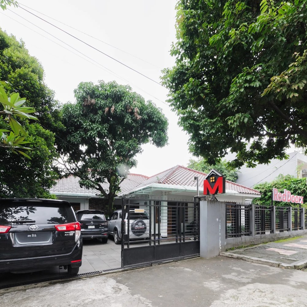 RedDoorz @ Batutulis Bogor by House of M