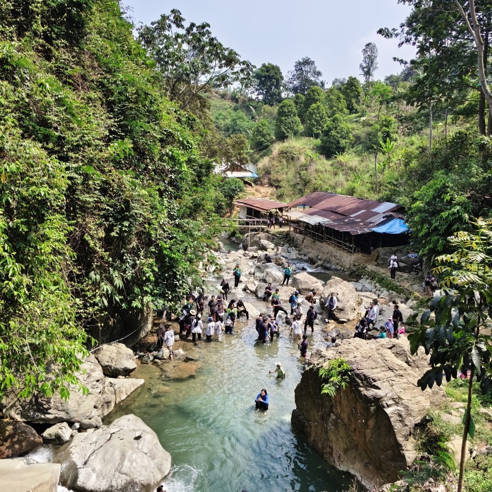 CURUG BARONG LEUWI HEJO