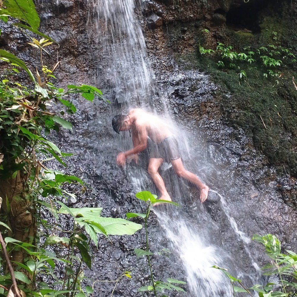 Curug cipicung bitung tangkil