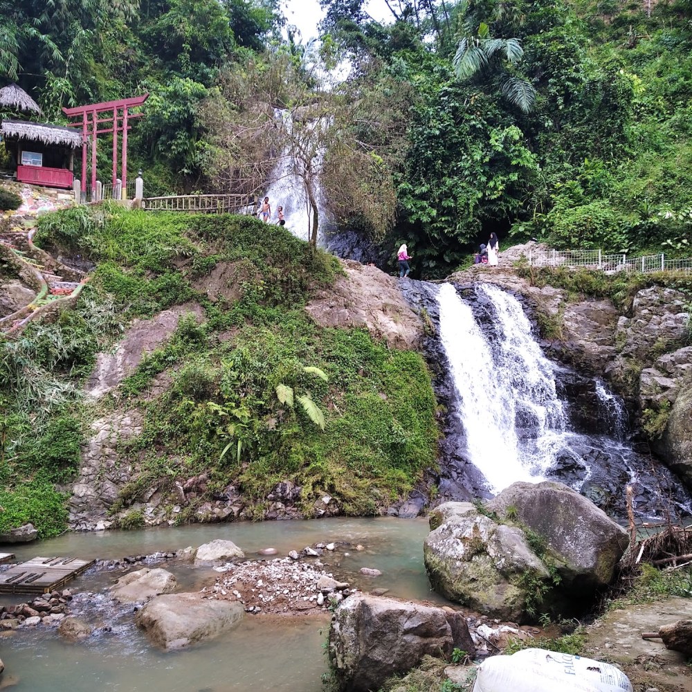 Curug atas cikoneng