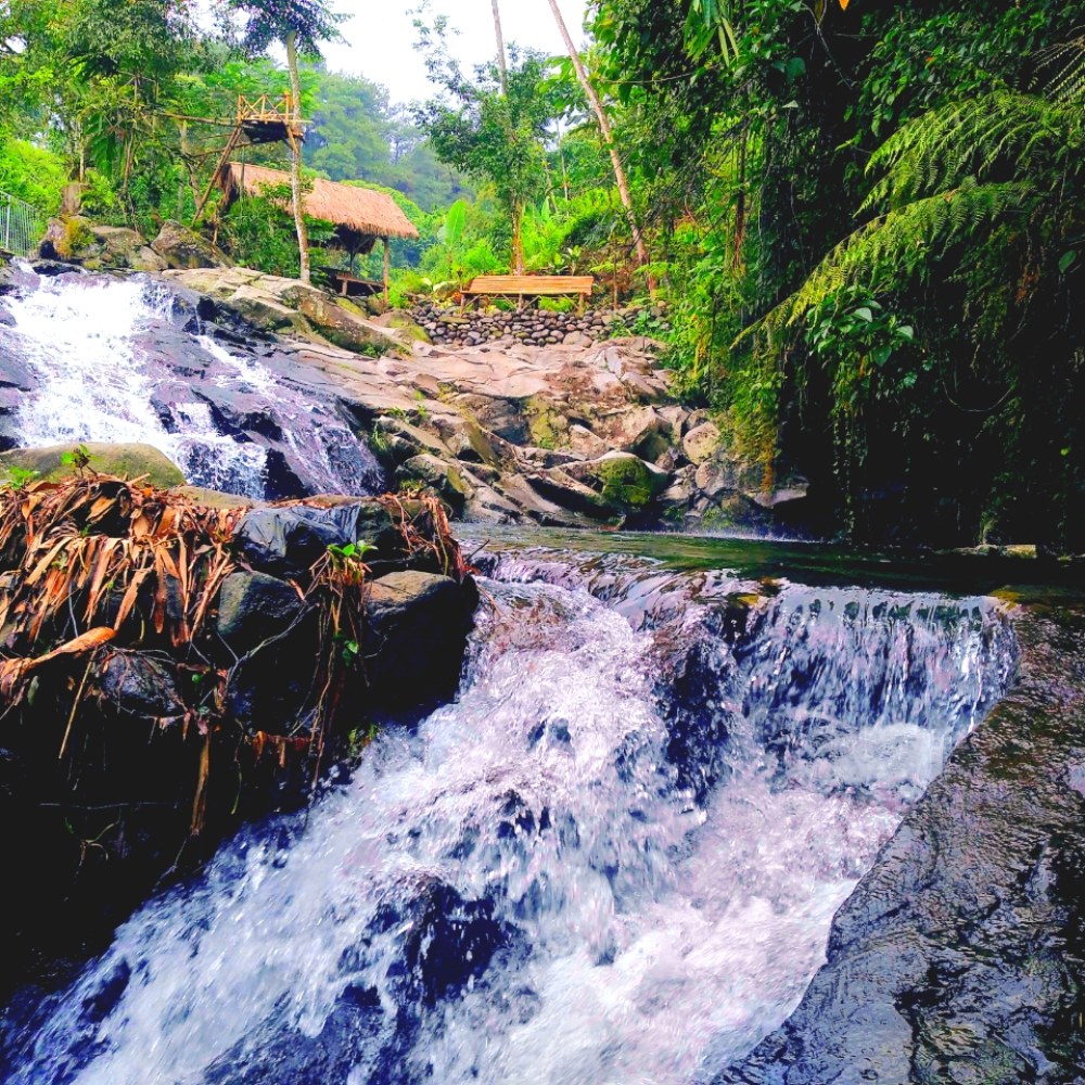 WISATA ALAM CURUG BIDADARI