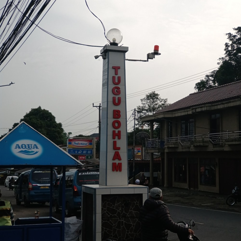 Tugu Bohlam