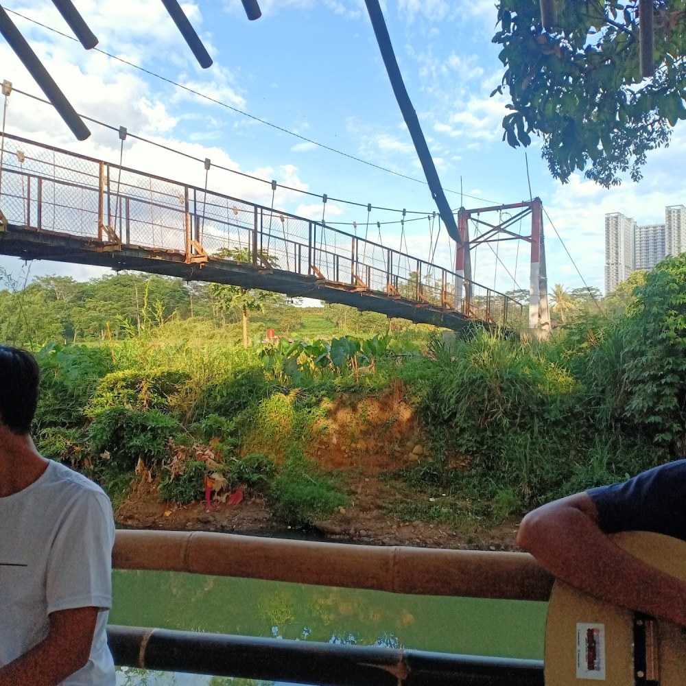 Jembatan Goyang