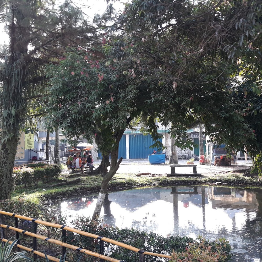 Danau Ciomas Permai