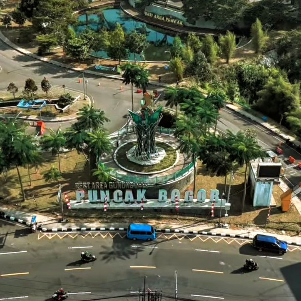 Monumen Rest Area Gunung Mas