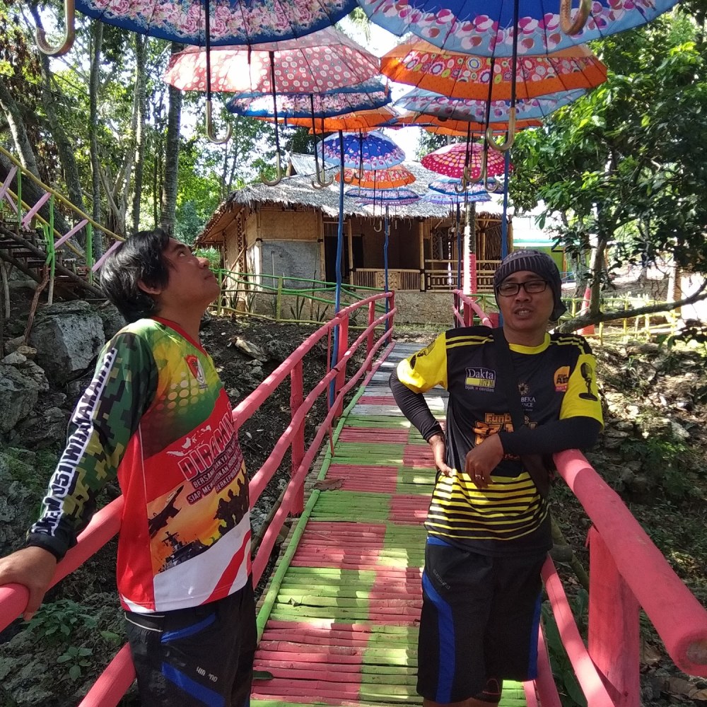Goa Ciwadon, Jonggol