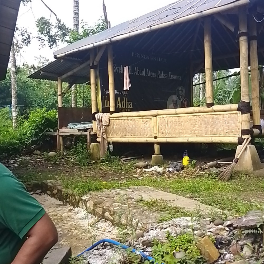 Makam Keramat Syekh Abdul Ateng Raksa Kusuma