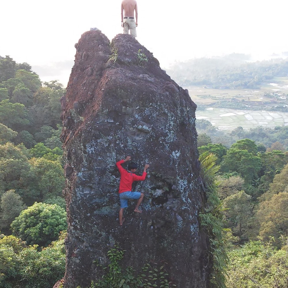Batu adzan munara