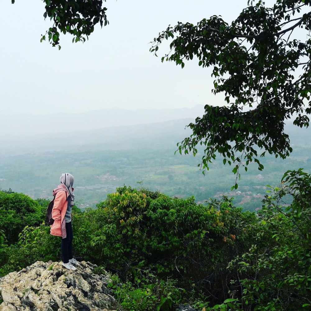 Puncak Lalana